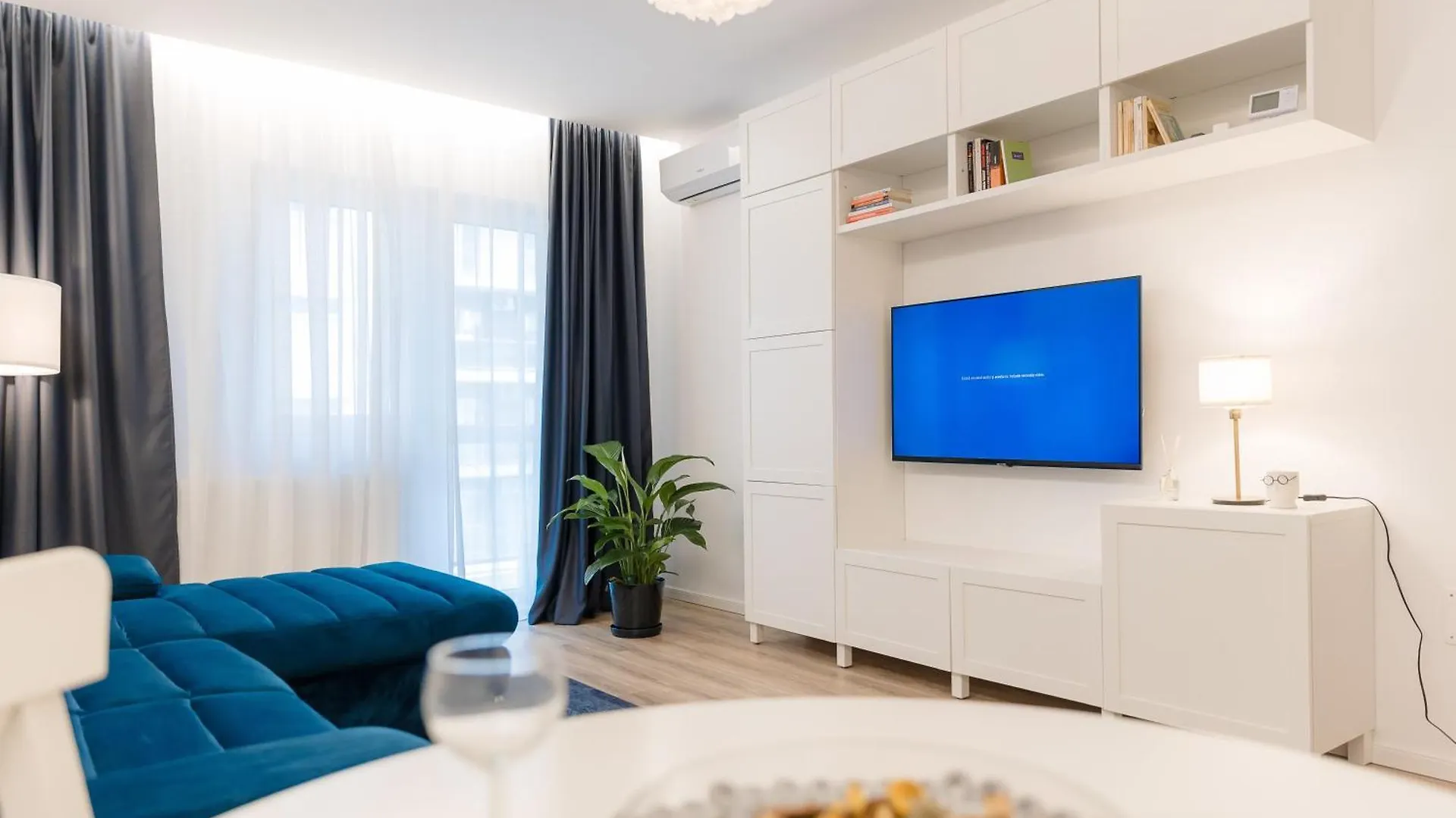 Harmony Apartment - Grand Kristal Residence Bucharest 0*,  Romania