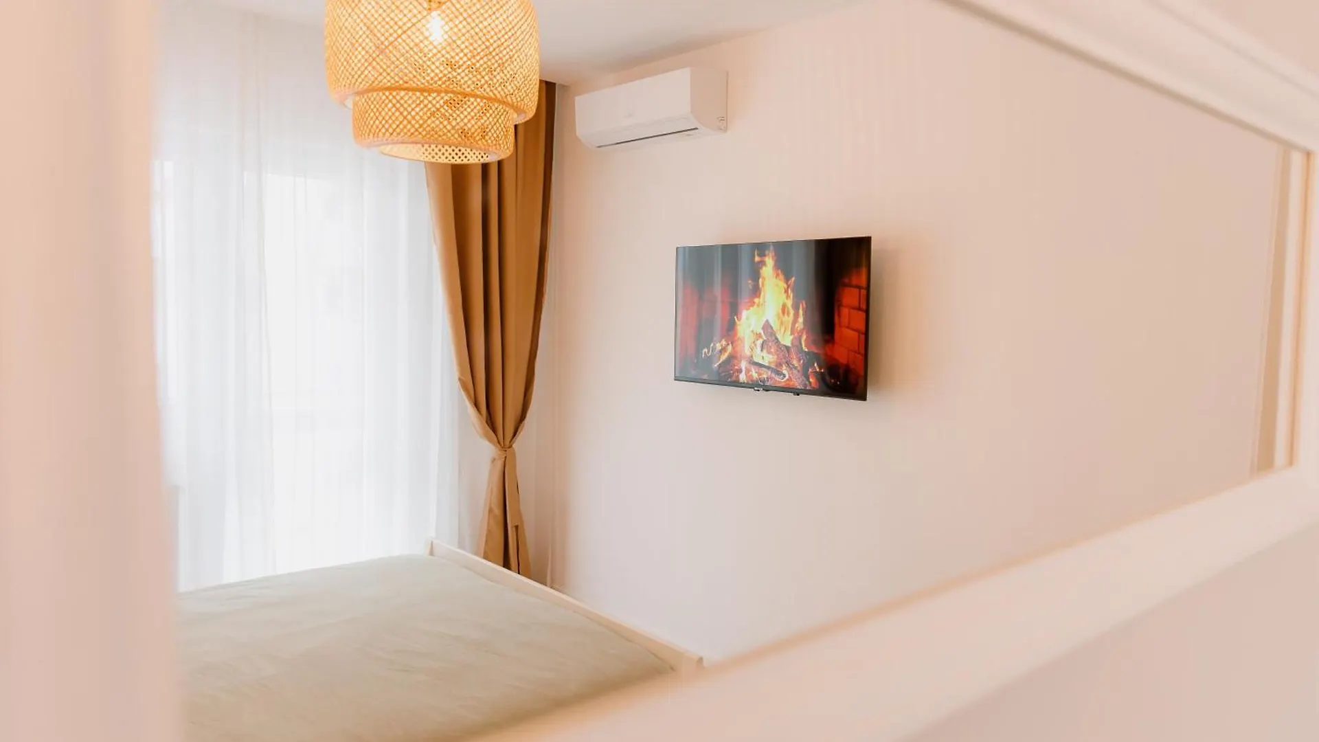 Harmony Apartment - Grand Kristal Residence Bucharest