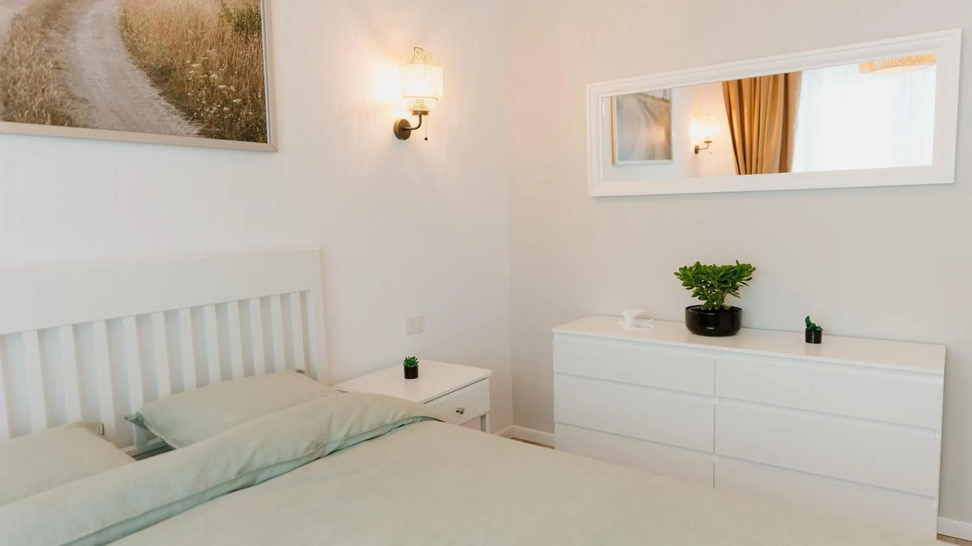 Harmony Apartment - Grand Kristal Residence Bucharest Romania